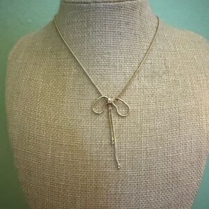 Elegant Gold Bow Necklace
